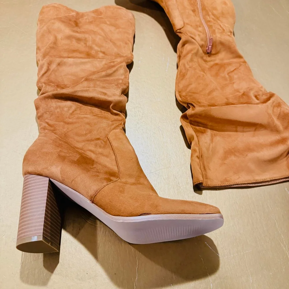 Preppy Boho Western Retro 70s Tan Faux Suede Knee-High Slouch Boots 9.5